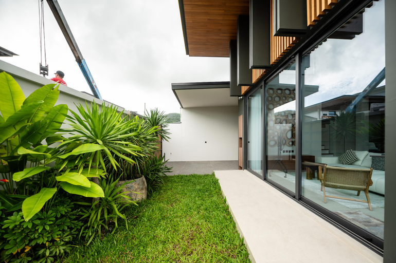Garden 2, Elite Chalong Villas, Pulau Phuket