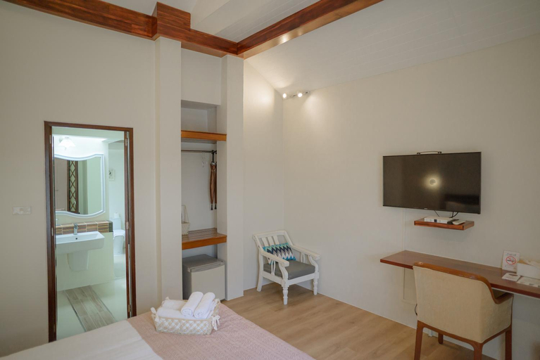Bedroom 2, Seashell Village Resort, Tha Mai
