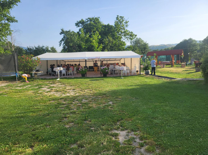 Garden 4, Pensiunea Ela Novaci, Novaci