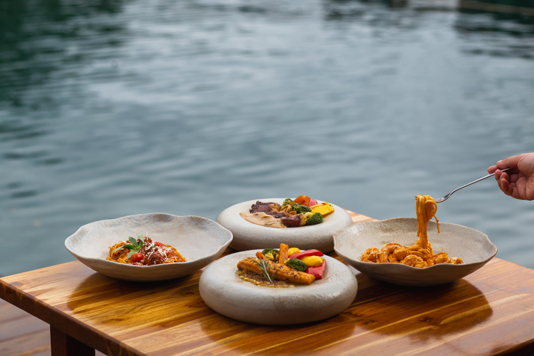 Food & Drinks 5, 360 issara Floating Resort, Ban Ta Khun