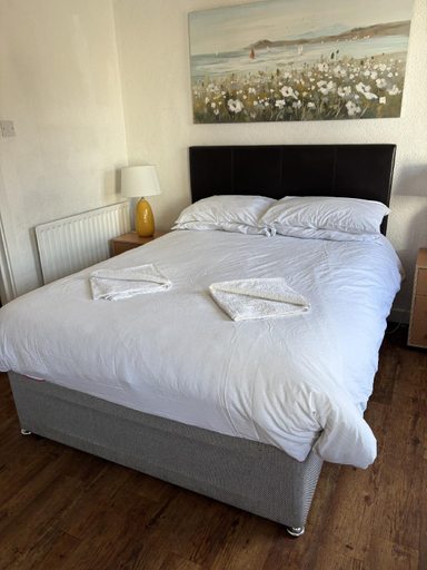 Bedroom 3, Ipswich Inn, Suffolk