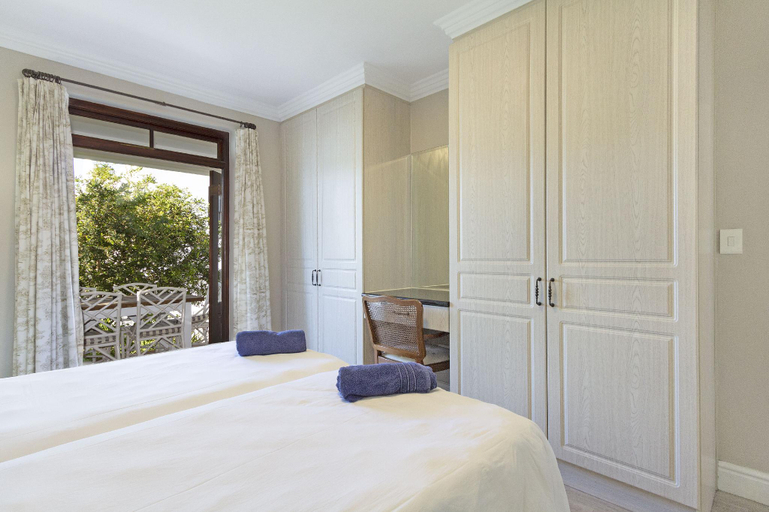 Bedroom 3, Winelands Golf Lodges 29, Cape Winelands