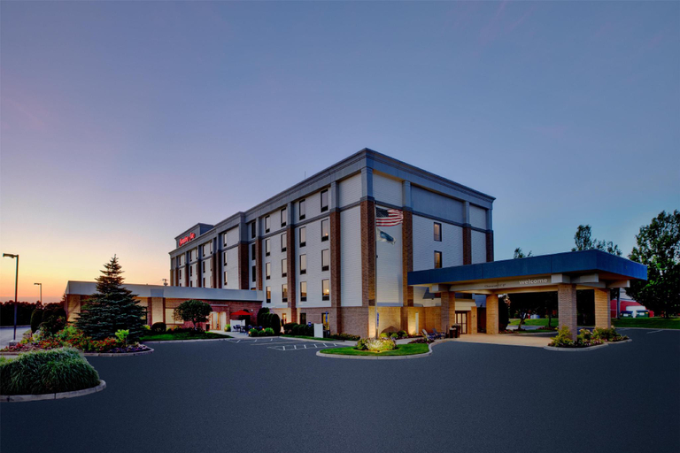 Exterior & Views 2, Hampton Inn Coventry - Warwick Area, Kent