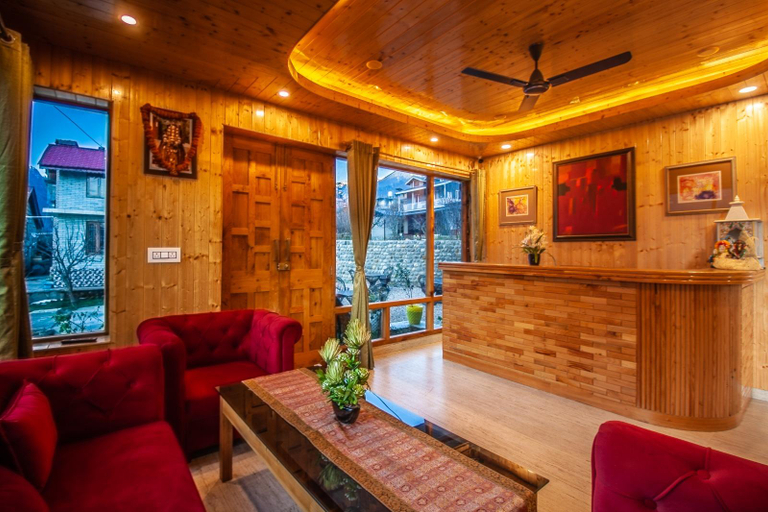 Public Area, Shalai Resort & Cottages, Kullu