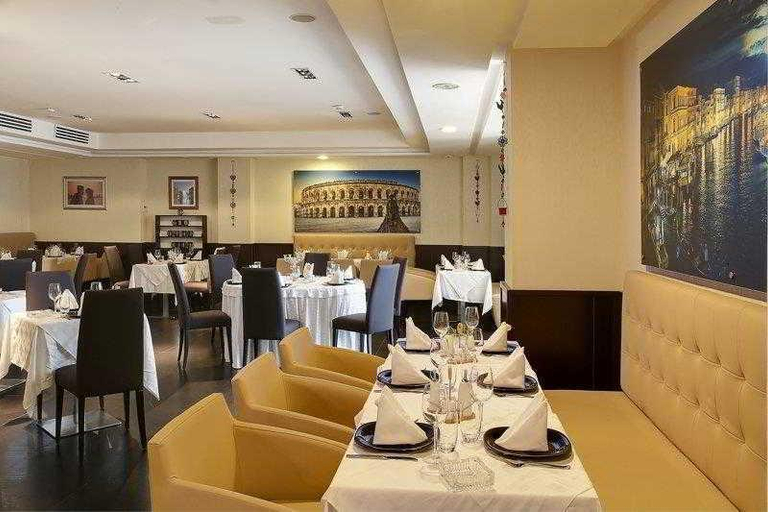 Food & Drinks 5, Liberte Hotels Oran, Oran