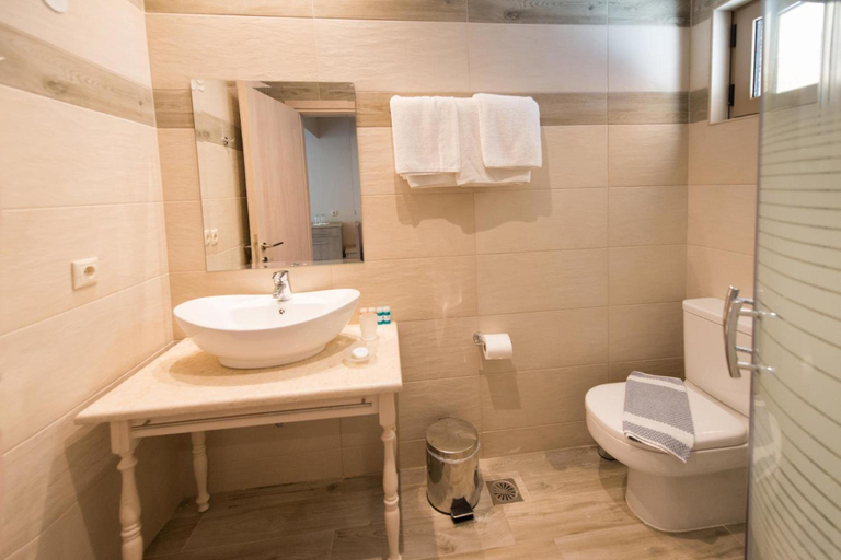 Bathroom, Santa Marina, Ionian Islands