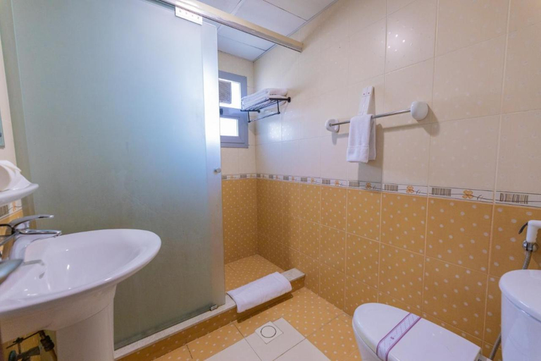 Bathroom 5, Ewan Tower Hotel Apartments, Ajman