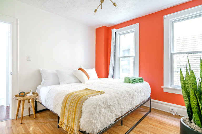 Bedroom 2, TOP Rated - PRIME Location - Free Parking - CLEAN, Franklin