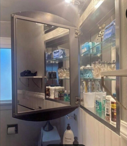 Bathroom 2, Tacoma Haven, Pierce