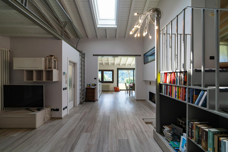 4, Villa Anna Lake View, Brescia