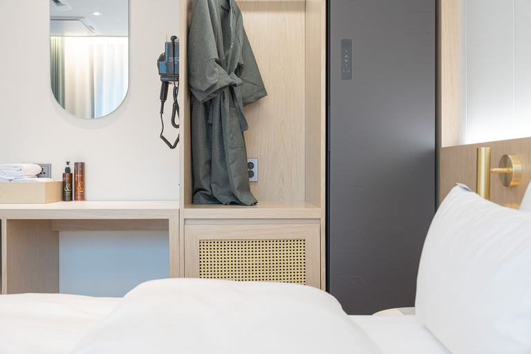 Room 2, HAVENUE, Seo