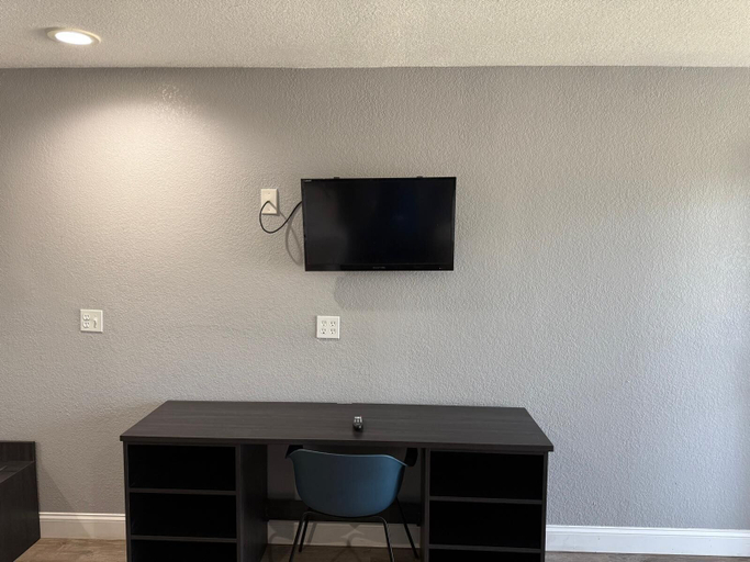 Room 5, Best Value Inn Garland, Dallas