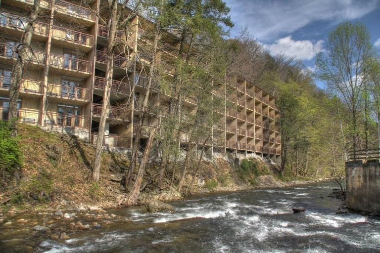 Exterior 5, The Greystone Lodge on the River, Sevier