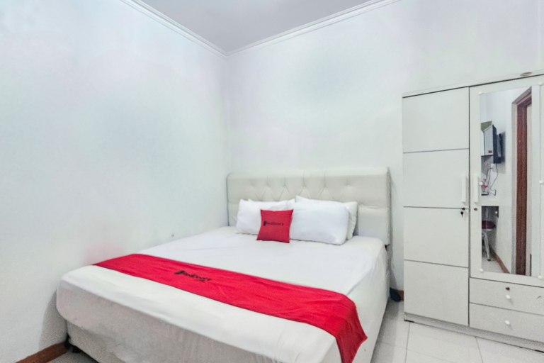 Bedroom 2, RedDoorz Syariah near Citimall Sukabumi, Sukabumi