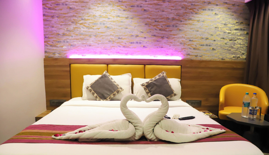 Bedroom 3, Hotel Aura Inn, Thane