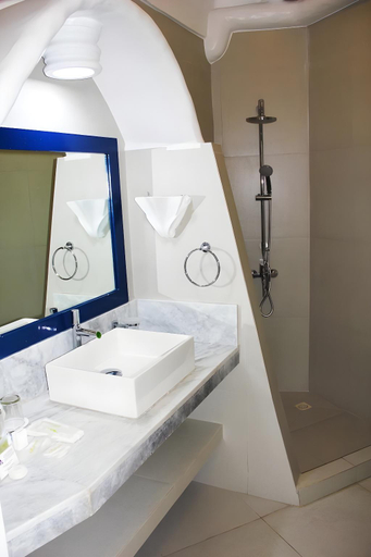Bathroom 4, Vitalis Villas, Santiago