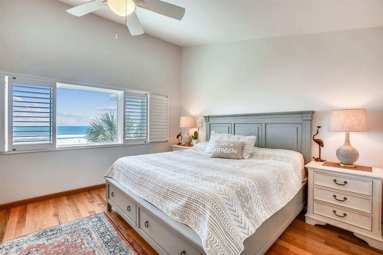 Room 4, Coastal Oasis Refined Living Ocean Views, Saint Johns