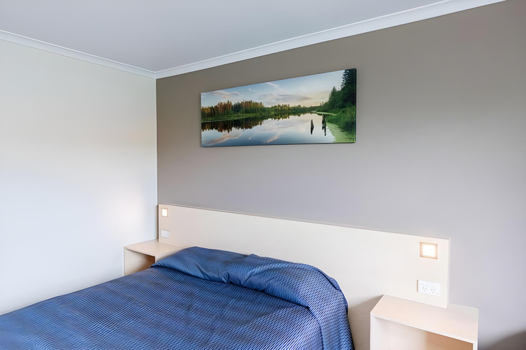 Bedroom 2, Morayfield Tavern , Morayfield