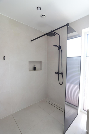 Bathroom 3, Kvissentali House, Tartu