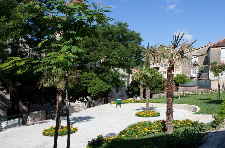 Others 5, Dalmatian House, Split