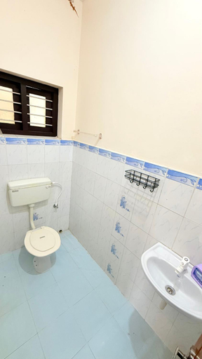 Bathroom 2, Bils Inn - Varkala Lodge - Your Spot In Varkala, Thiruvananthapuram