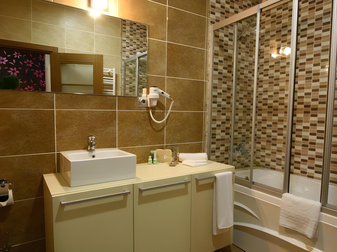 Bathroom 5, Arach Hotel Harbiye, Şişli