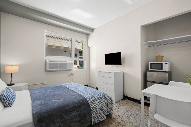 Room 3, Olimpo Court by Otium