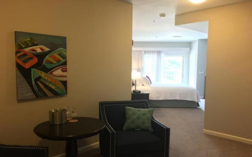 Bedroom 3, Valhalla Resort Hotel, White