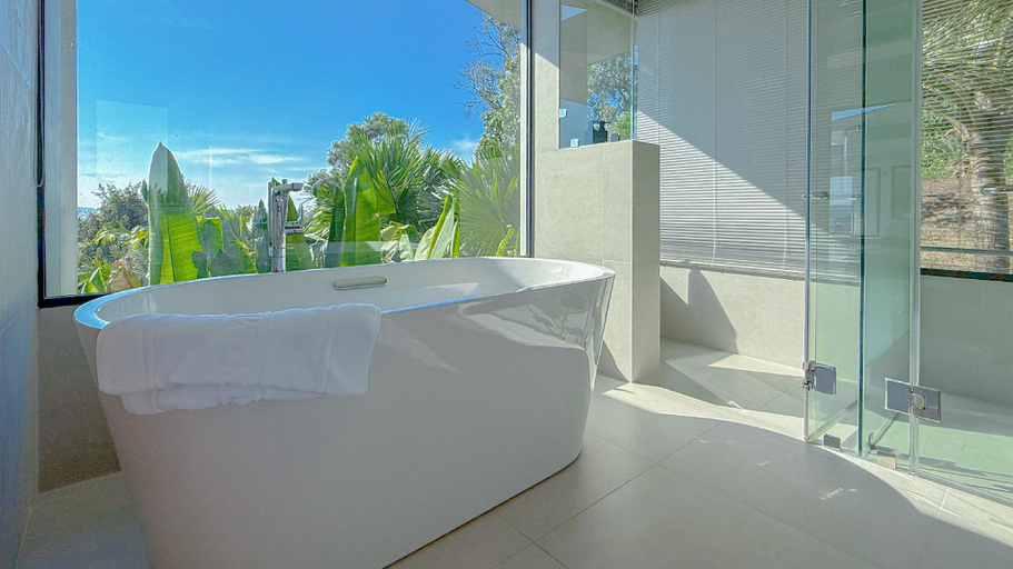 Bathroom 2, The Salin Seaview Villas, Phuket Island