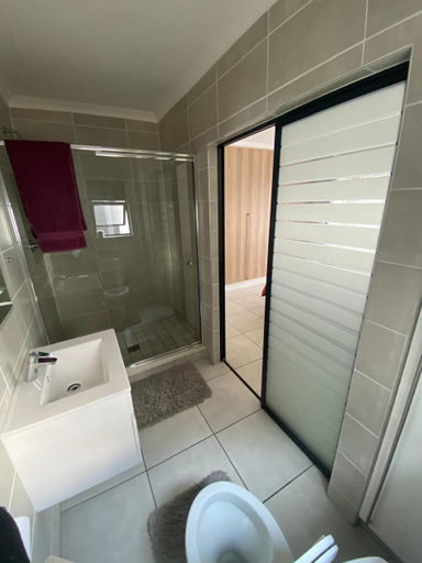 Bathroom 4, The Blyde Crystal Lagoon NT 3 Bedroom Apartment, City of Tshwane