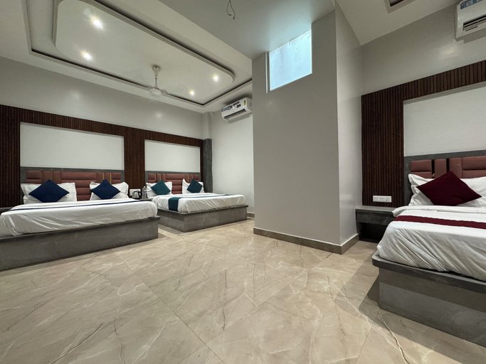 Room 5, Hotel Vrinda orchid Inn, Mathura