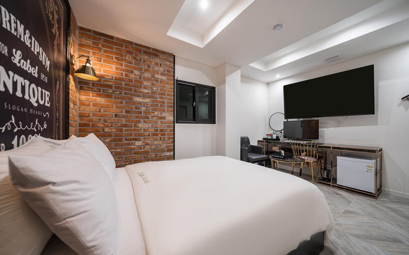 Bedroom 2, Jamsil Money, Songpa
