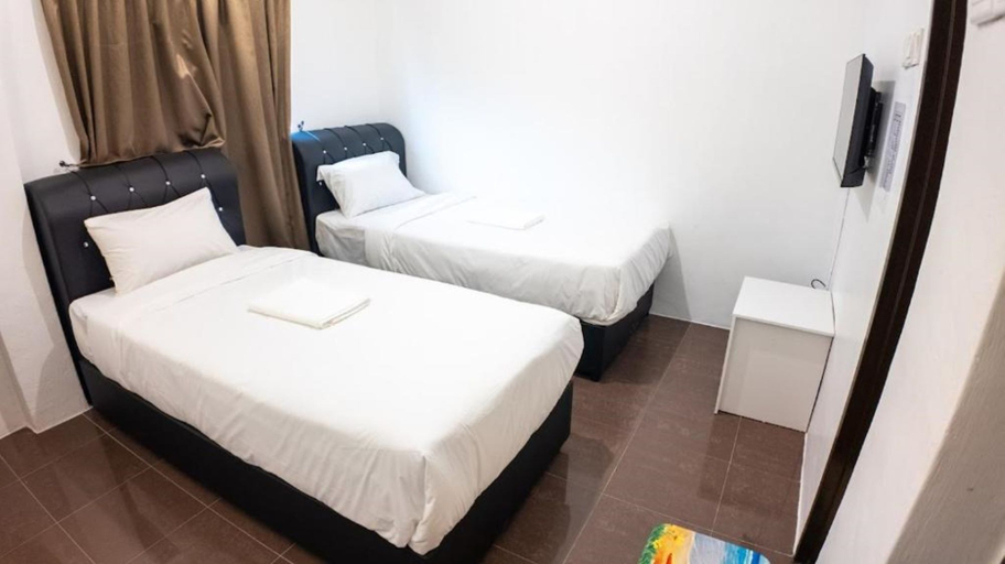 Bedroom 3, B Link Hotel, Kulaijaya