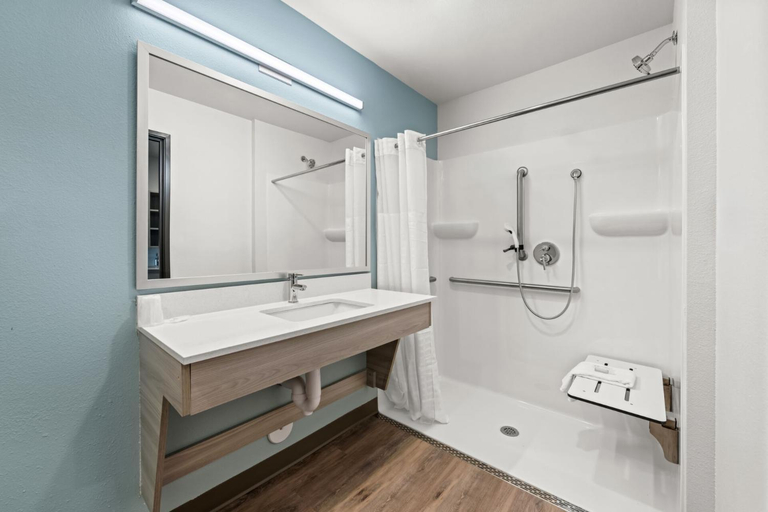 Bathroom 4, Woodspring Suites Anderson North I-85, Anderson