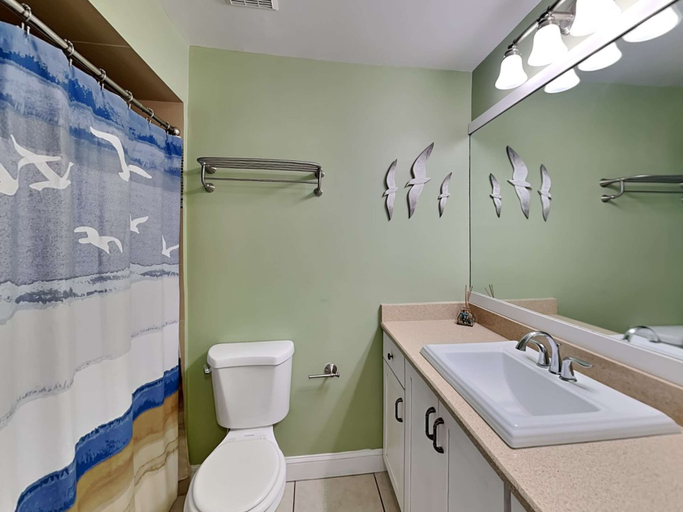 Bathroom 3, Oceanfront Luxury: 2BR Condo, New Rental, Saint Johns