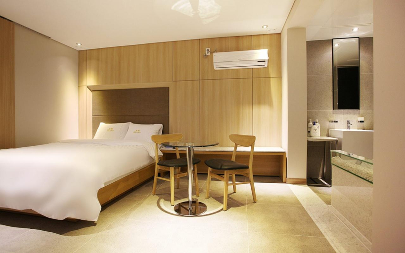 Bedroom 2, Daejeon Yuseong The Sharp, Yuseong