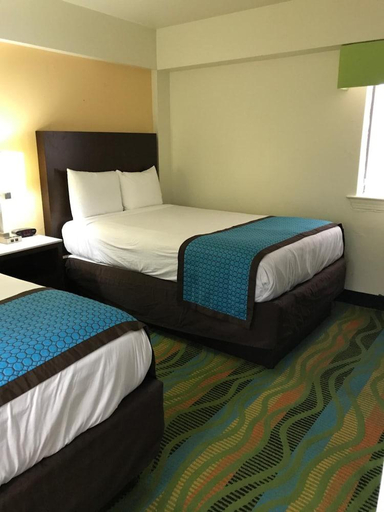 Bedroom 3, The Dolphin Inn, Virginia Beach