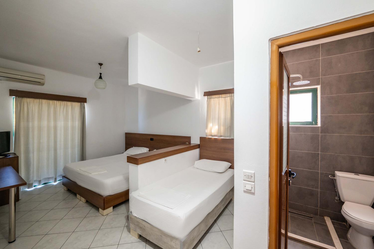 Bedroom, Hotel Mercury Sarande, Sarandës