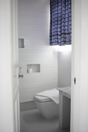Bathroom 4, Vitalis Villas, Santiago