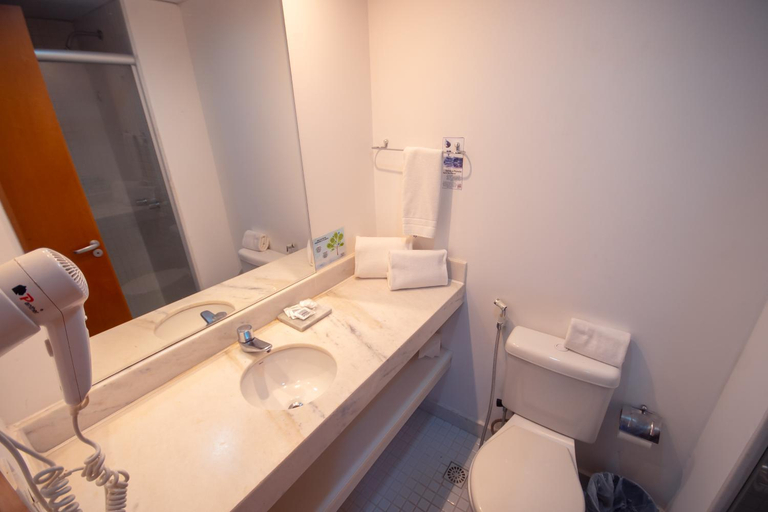 Bathroom 4, Iguatemi Business by Avectur, Salvador