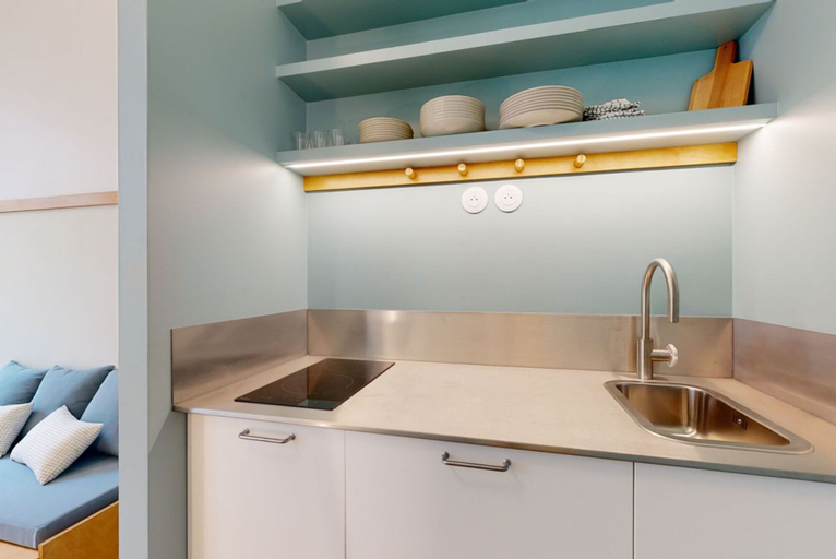 Room 5, Altido Delightful 1bed Studio w Shared Co-working Space, Paris