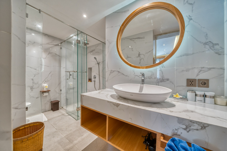 Bathroom 5, Sejuk Suites Legian, Badung