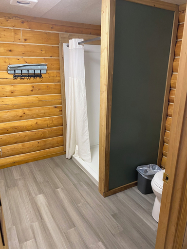 Bathroom 2, Burnt Paw, Southeast Fairbanks
