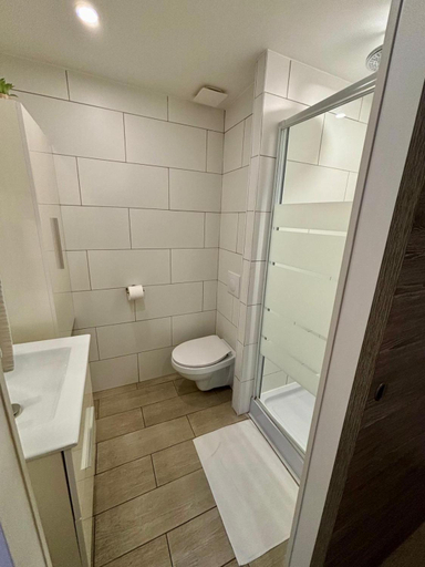 Bathroom 3, Le coin nature, Moselle