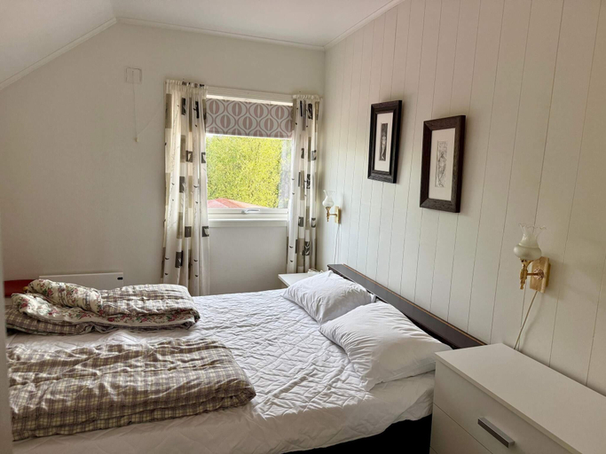 Bedroom 2, Seaside Retreat in Lyngen-By Traum, Lyngen