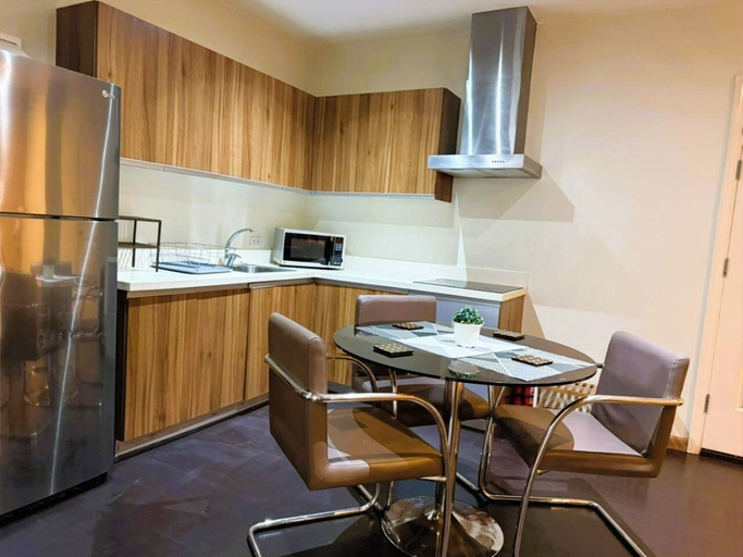 Private kitchen 5, Penthouse 2 bedroom unit with balcony, Makati City
