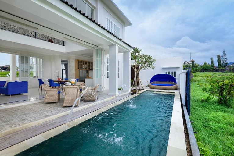 Others 5, 4 Bedrooms Villa in Canggu, Badung