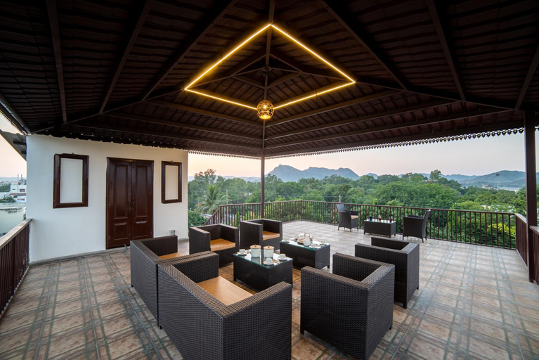 Food & Drinks 5, 1 Amiras - Entire Villa at Fateh Sagar, Udaipur, Udaipur