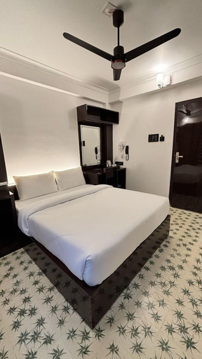 Room 2, LUXESTYLE, Pathanamthitta