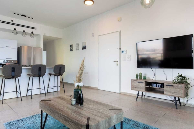 Living area 4, Luxury APT Tower Spectacular Sea View